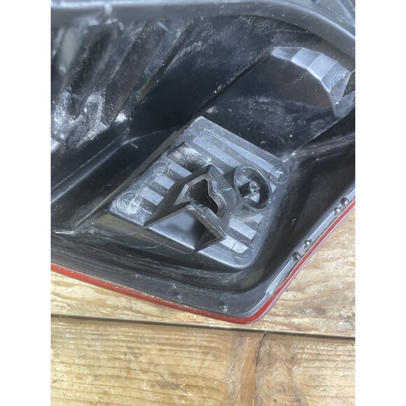 OEM Driver Halogen VERSA 12-19 NISSAN Outer Tail Lights 265553AN0A Left & Right - Picture 8 of 16